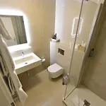 Hotel Rousseau