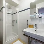 Hotel Rousseau 3*